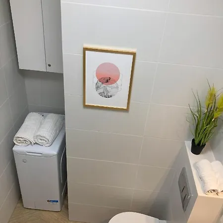 Διαμέρισμα Easy Rent- Kompozytorow Polskich Perla, 24h Check-in *